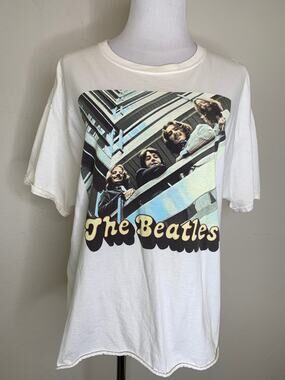 True Vintage Beatles Graphic T Shirt Sz Medium Band Tee Indie Boho